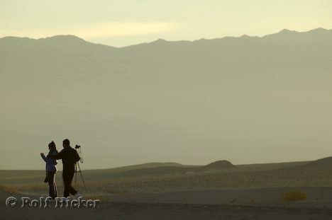 Death Valley Sonnenaufgang Paerchen