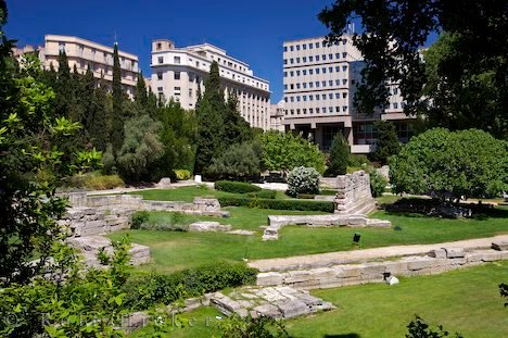 Garten Jardin Des Vestiges In Marseille Provence Frankreich