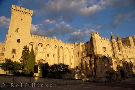 Historischer Papstpalast Avignon Frankreich